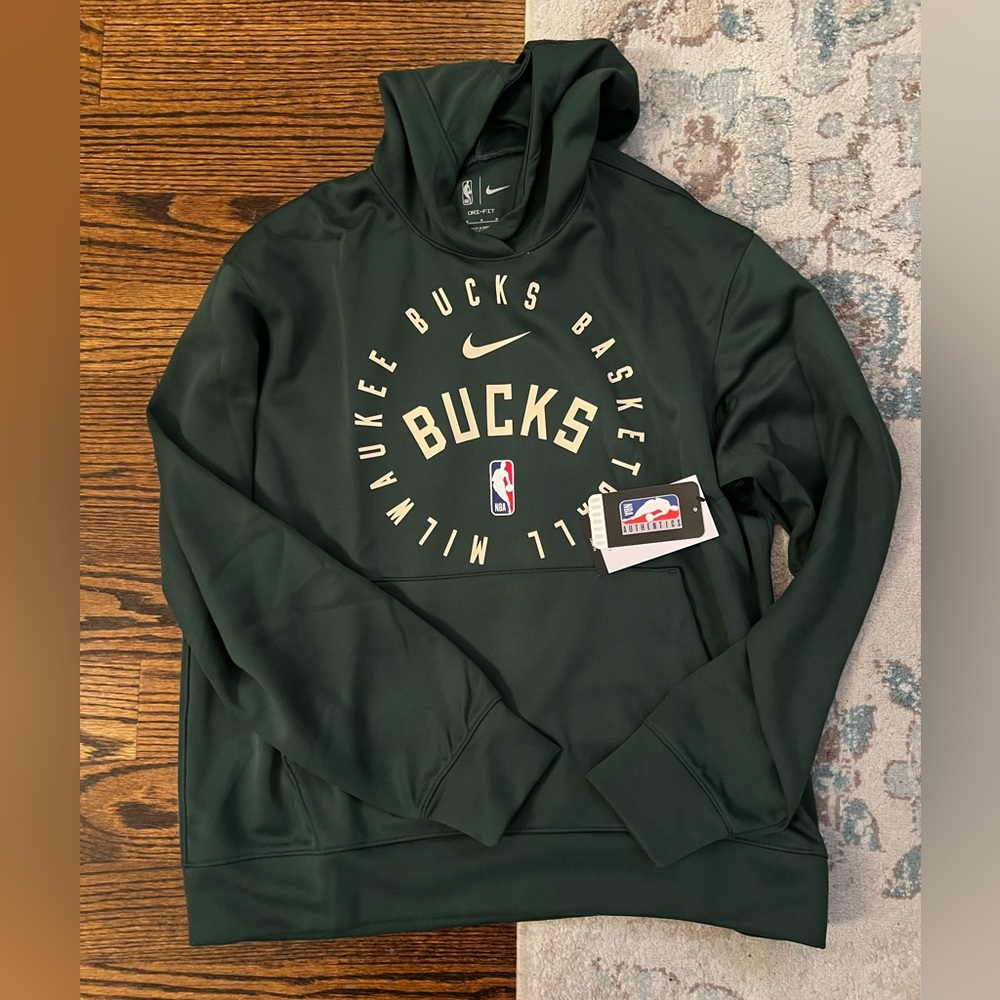 Milwaukee Bucks Nike Spotlight On-Court Practice Performance Hoodie *MED* - NWT